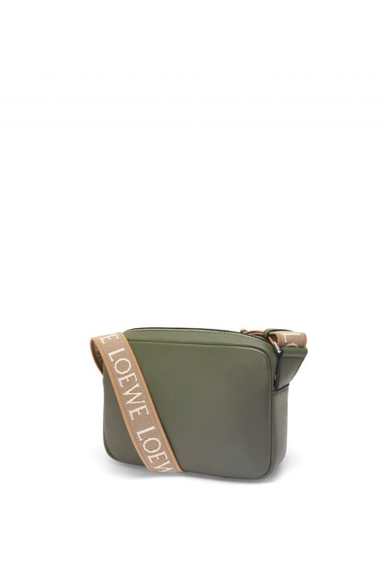 Bolsa De Mensajero Loewe XS Military messenger bag in supple smooth calfskin and jacquard Hombre Kaki Verde | 875DNPBUW