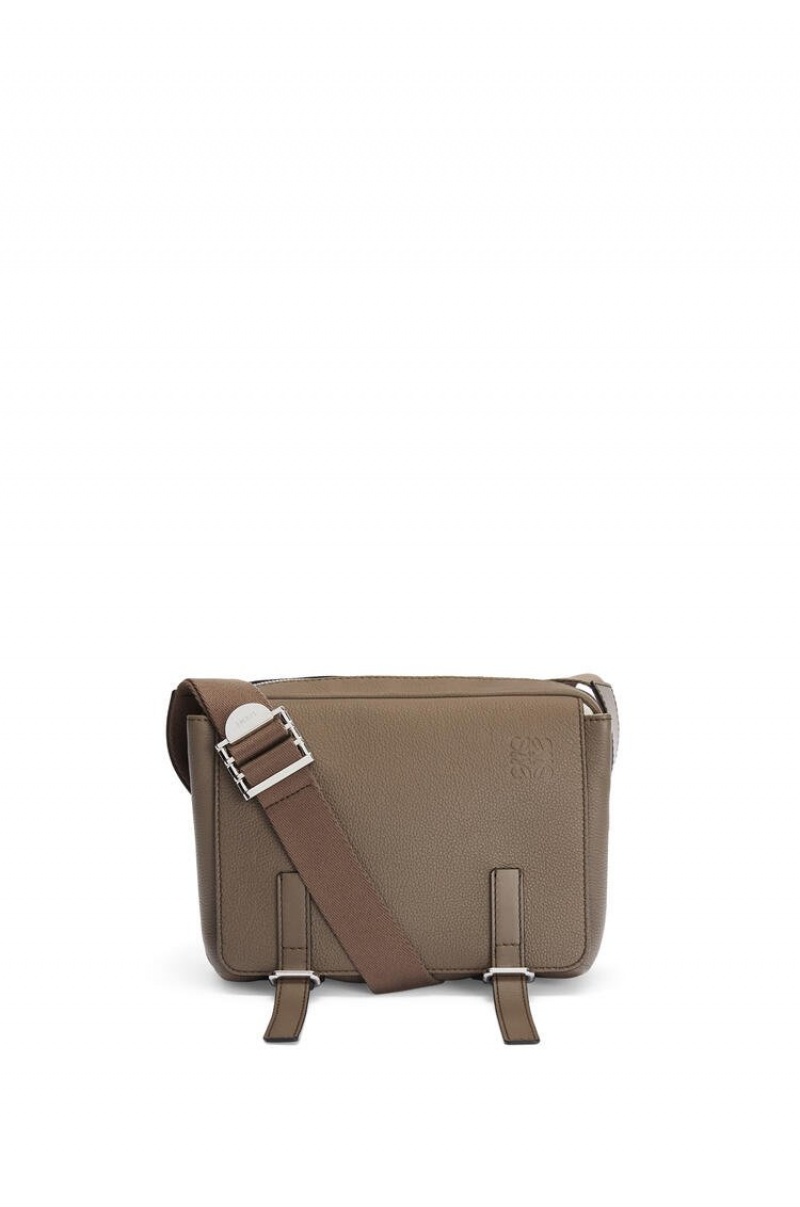 Bolsa De Mensajero Loewe XS Military messenger bag in soft grained calfskin Hombre Verde Menta | 350JFVWGS