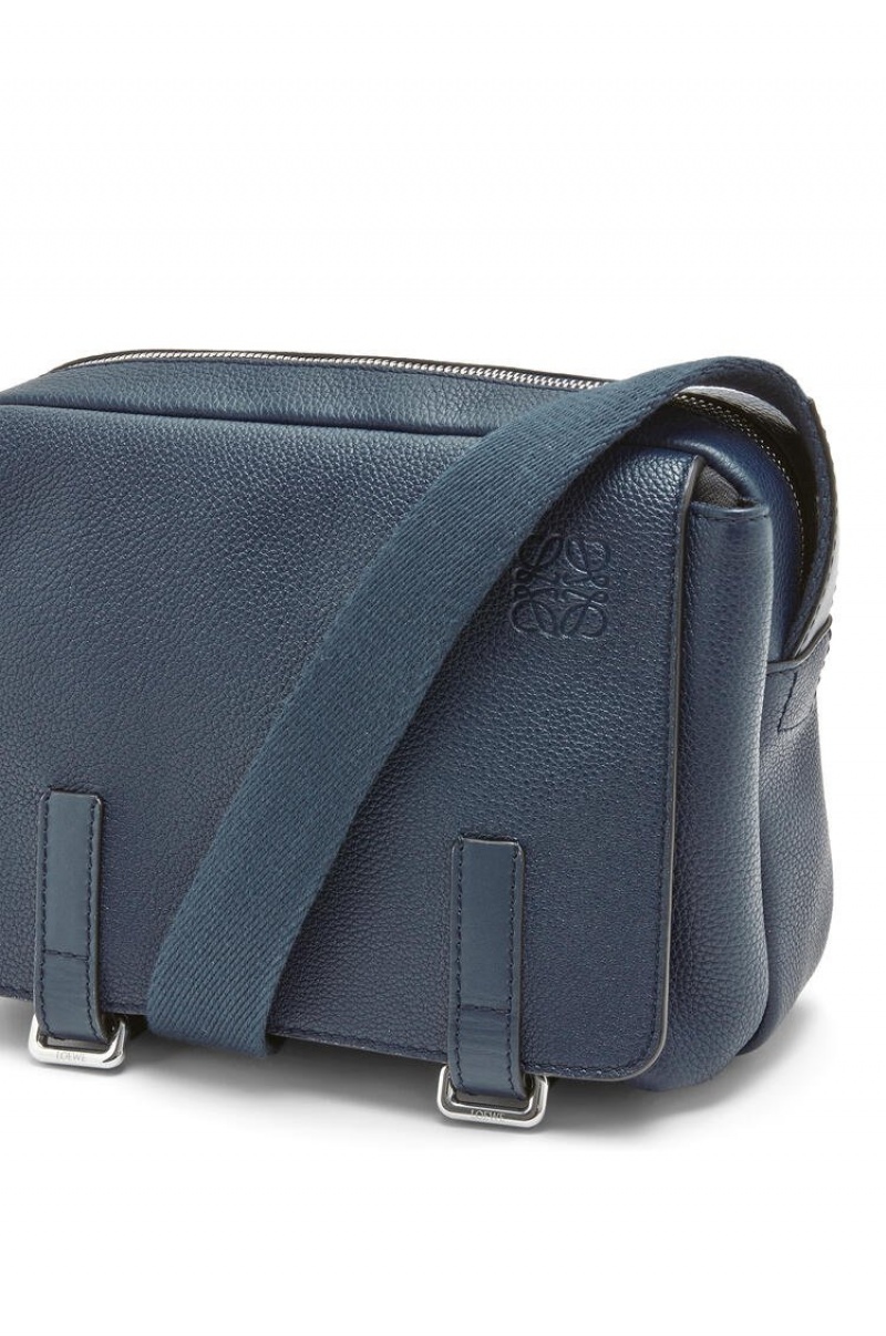 Bolsa De Mensajero Loewe XS Military messenger bag in soft grained calfskin Hombre Ocean | 764FANQEV