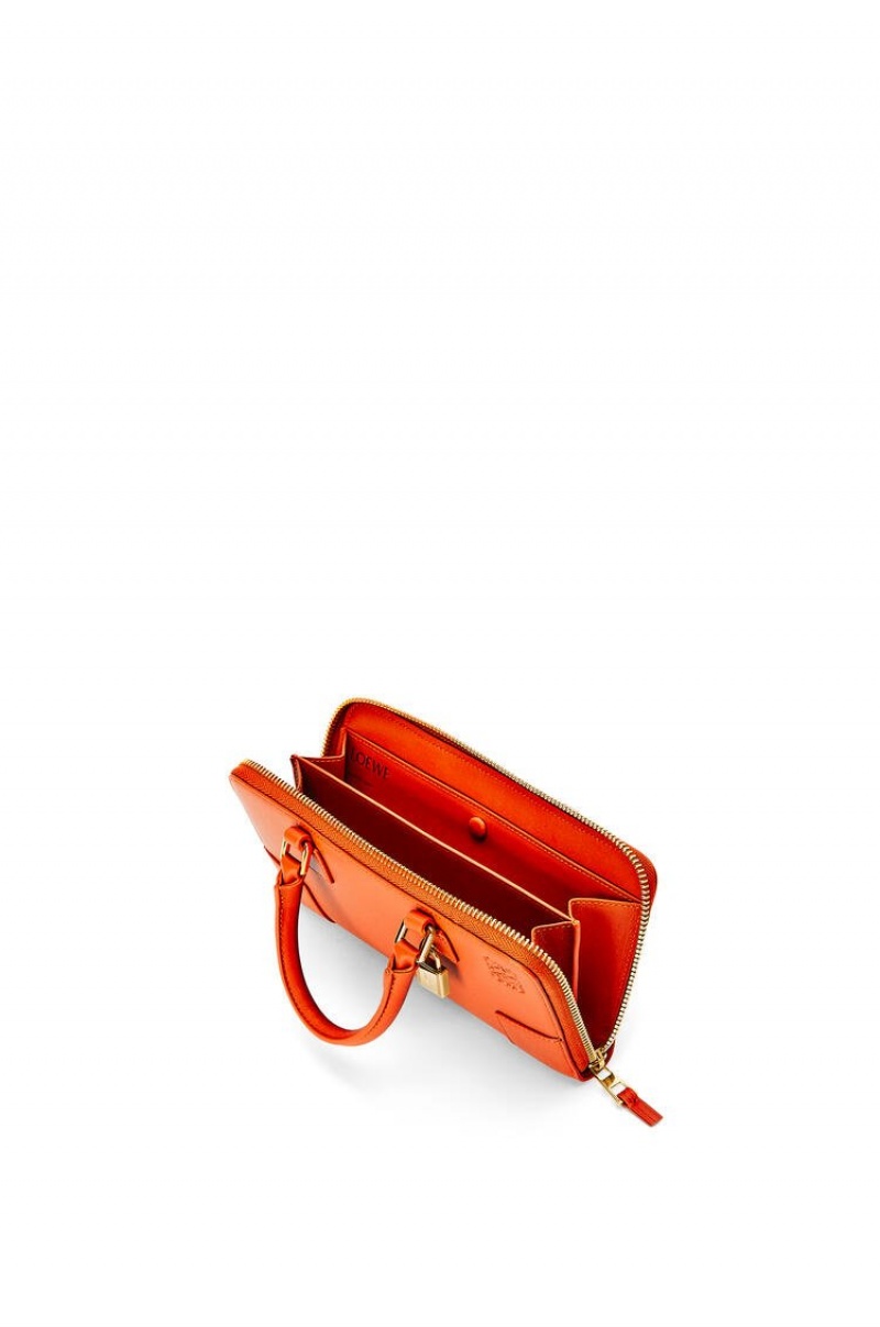 Bolsas Hombro Loewe Amazona Pouch in nappa calfskin Mujer Naranjas | 241IEKFLD