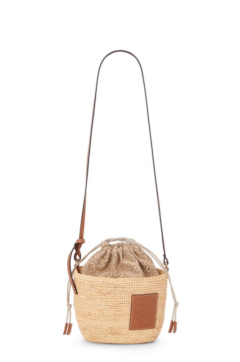 Bolsas Hombro Loewe Anagram Pochette Basket bag in raffia, jacquard and calfskin Mujer Natural / Tan | 769ATPKWY