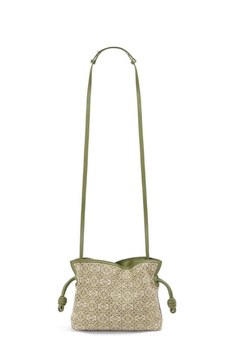 Bolsas Hombro Loewe Mini Flamenco clutch in Anagram jacquard and calfskin Mujer Verde Verde | 701WYIDFL