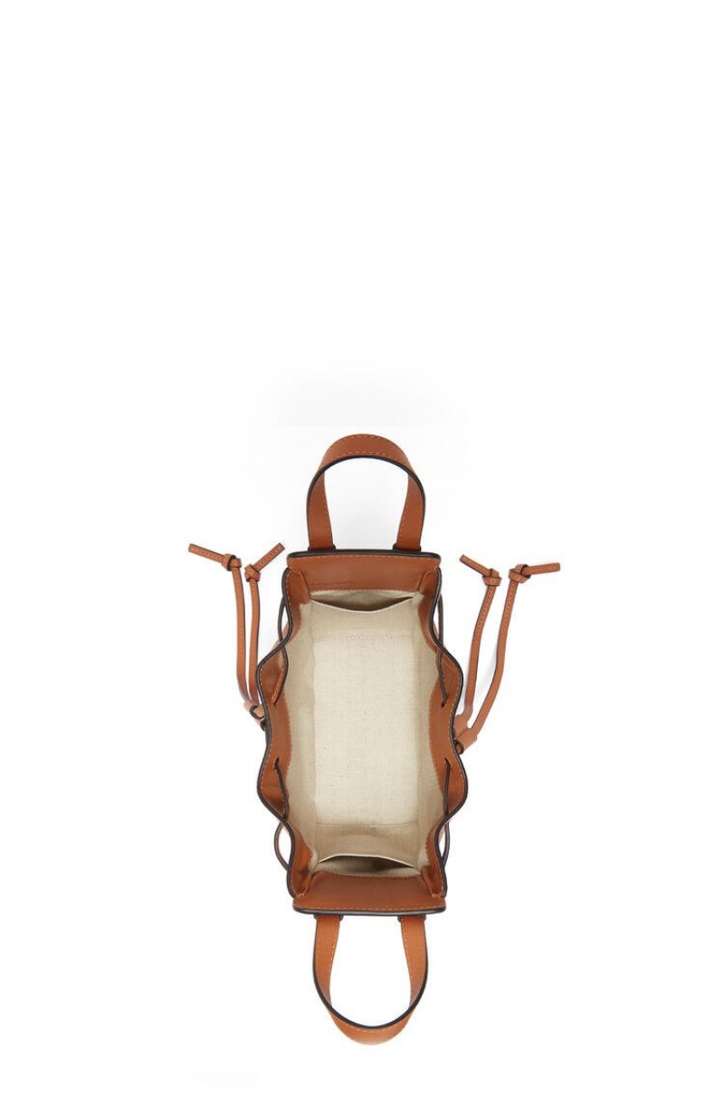 Bolsas Hombro Loewe Mini Hammock drawstring in classic calfskin Mujer Tan | 261XUYGBW