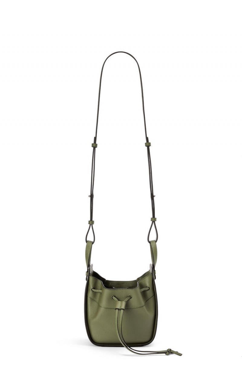 Bolsas Hombro Loewe Mini Hammock drawstring in classic calfskin Mujer Verde | 392HTZKPE