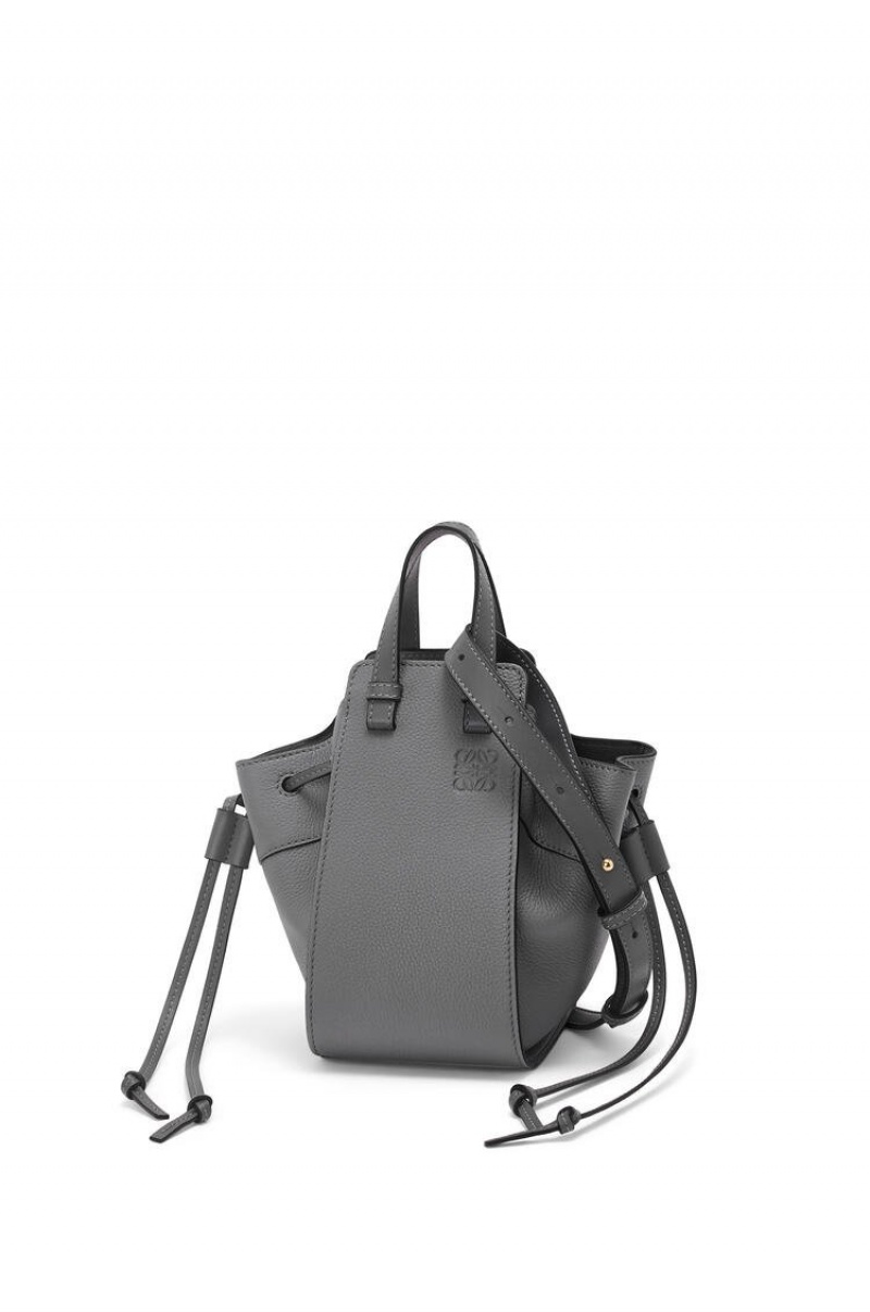 Bolsas Hombro Loewe Mini Hammock drawstring in soft grained calfskin Mujer Gris | 053PQWZUF