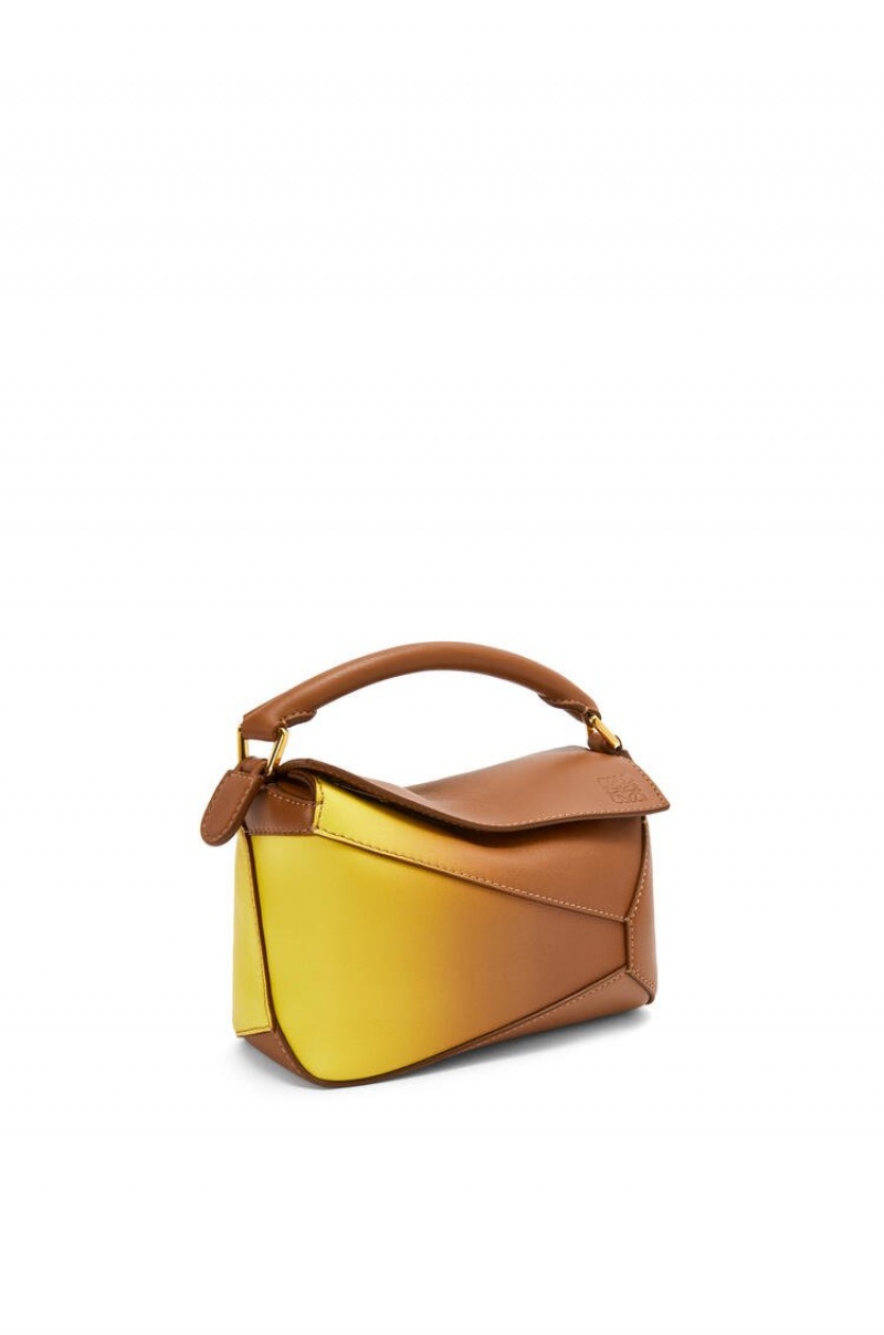 Bolsas Hombro Loewe Mini Puzzle Edge bag in degrade nappa calfskin Mujer Limón | 764QEXKNS