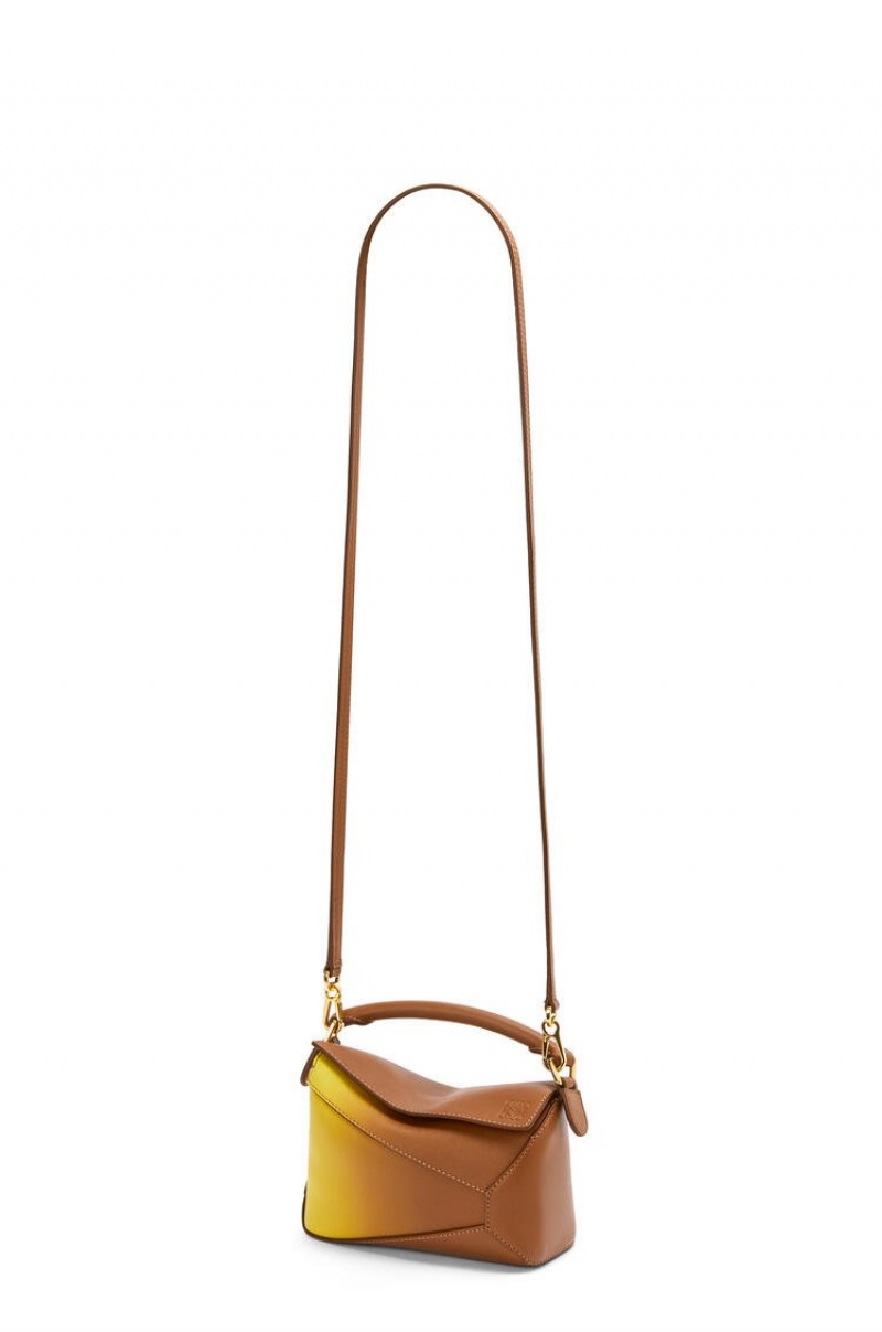 Bolsas Hombro Loewe Mini Puzzle Edge bag in degrade nappa calfskin Mujer Limón | 764QEXKNS