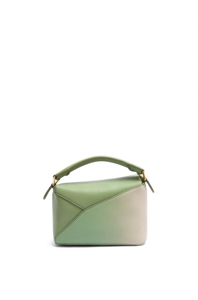 Bolsas Hombro Loewe Mini Puzzle Edge bag in degrade nappa calfskin Mujer Verde Menta | 476UTKDLR