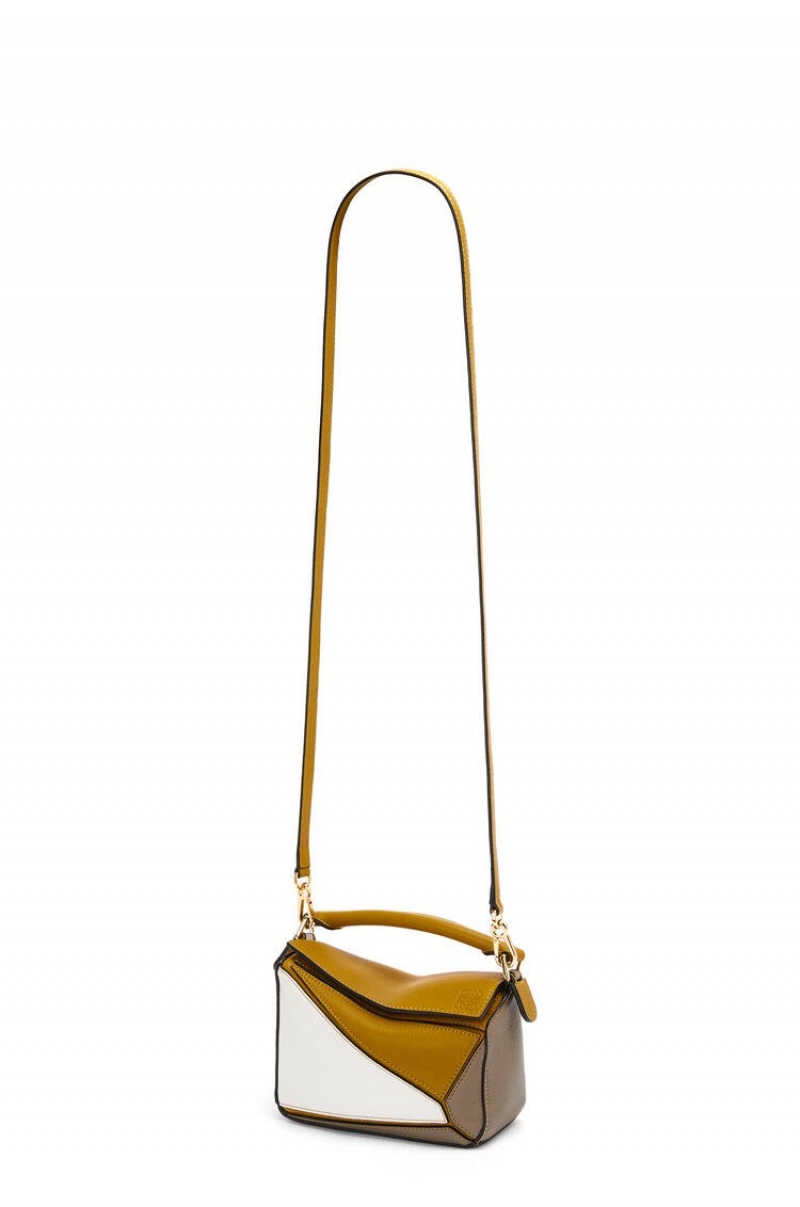 Bolsas Hombro Loewe Mini Puzzle bag in classic calfskin Mujer Blancas | 149CVEBQS