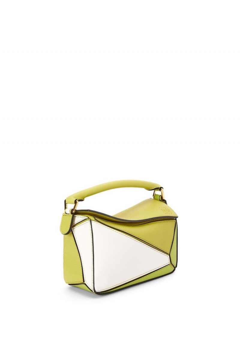 Bolsas Hombro Loewe Mini Puzzle bag in classic calfskin Mujer Amarillo Blancas | 134ZALPUN