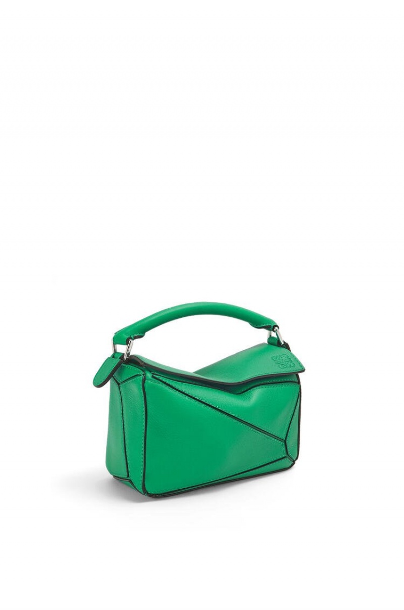 Bolsas Hombro Loewe Mini Puzzle bag in classic calfskin Mujer Verde | 874BNXPKZ