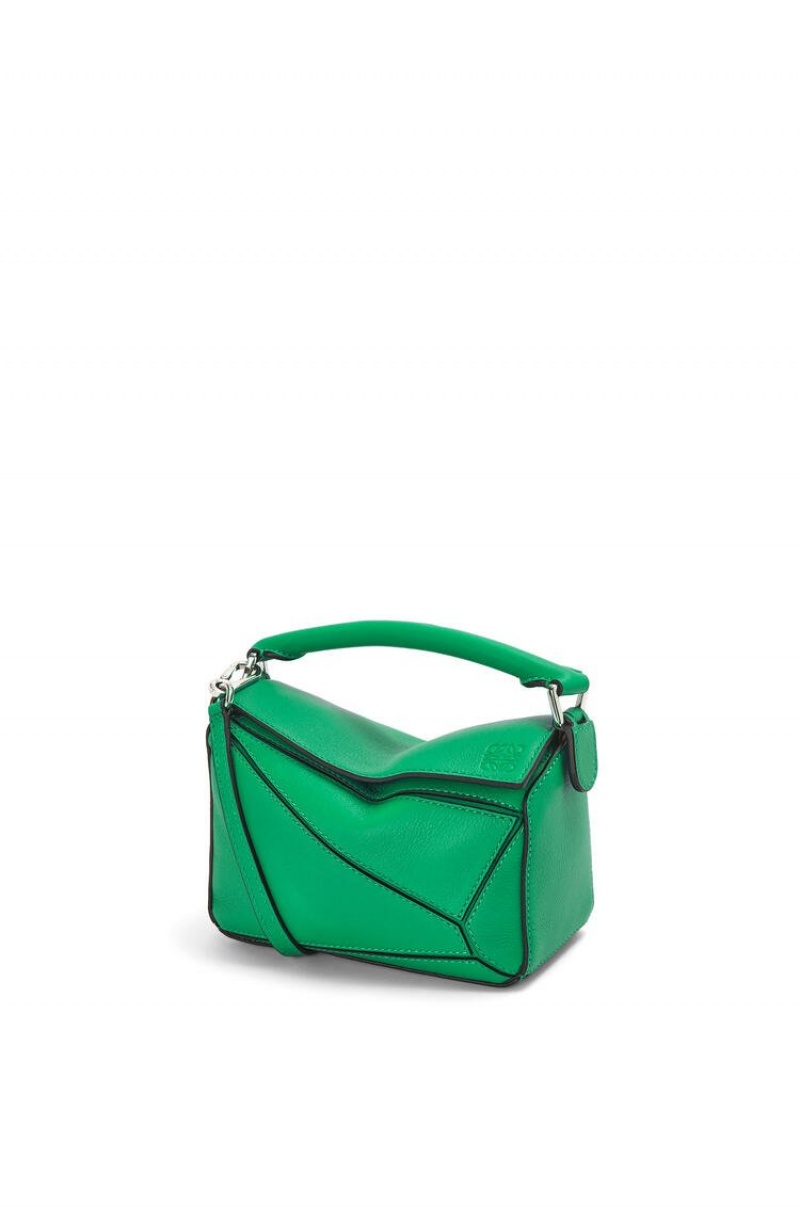 Bolsas Hombro Loewe Mini Puzzle bag in classic calfskin Mujer Verde | 874BNXPKZ