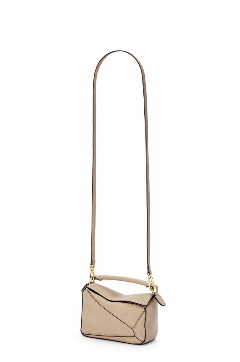 Bolsas Hombro Loewe Mini Puzzle bag in soft grained calfskin Mujer Sand | 710PJXQBR