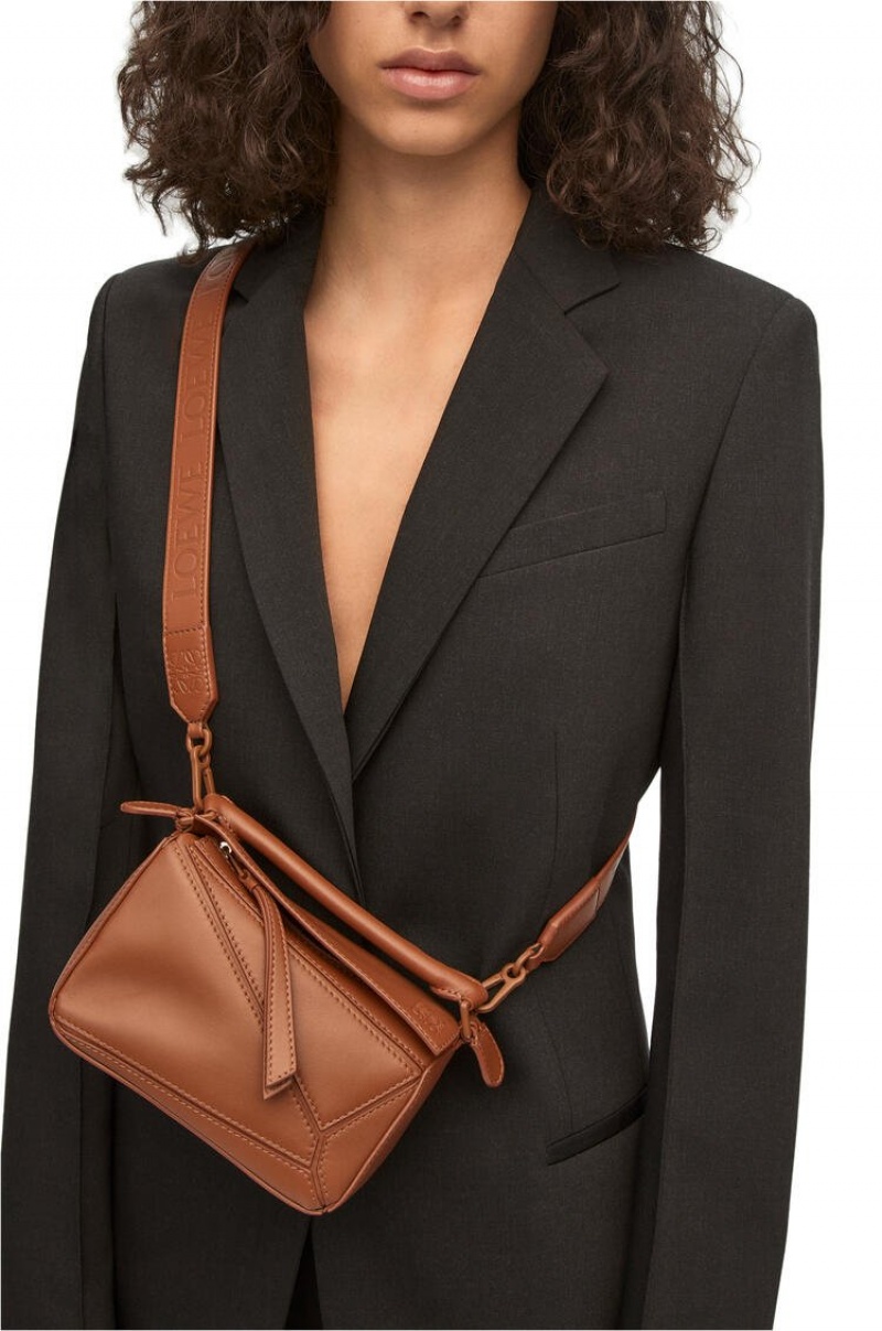 Bolsas Hombro Loewe Mini Puzzle bag in satin calfskin Mujer Pecan | 951RGDZAO