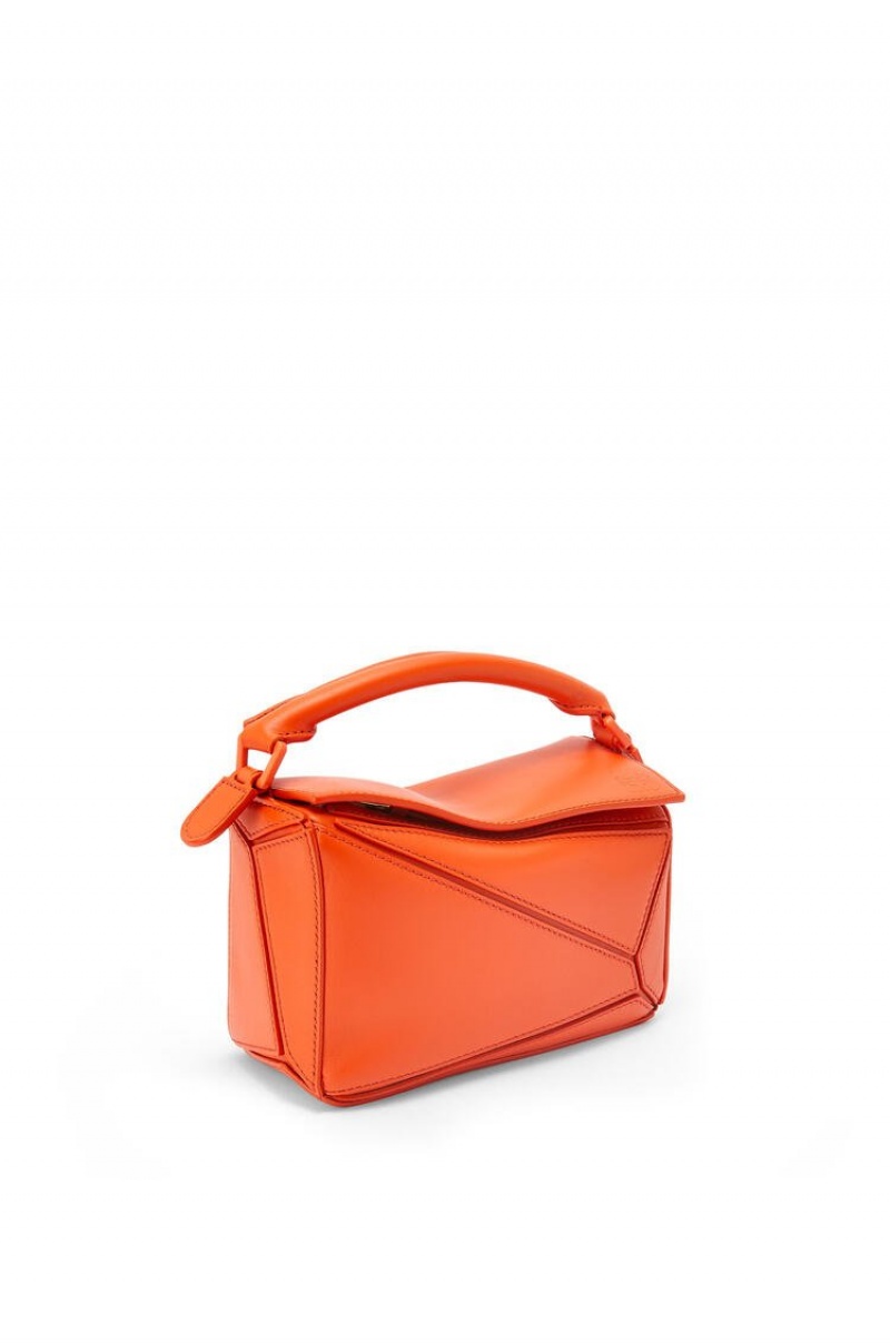 Bolsas Hombro Loewe Mini Puzzle bag in satin calfskin Mujer Naranjas | 583KJXBAF