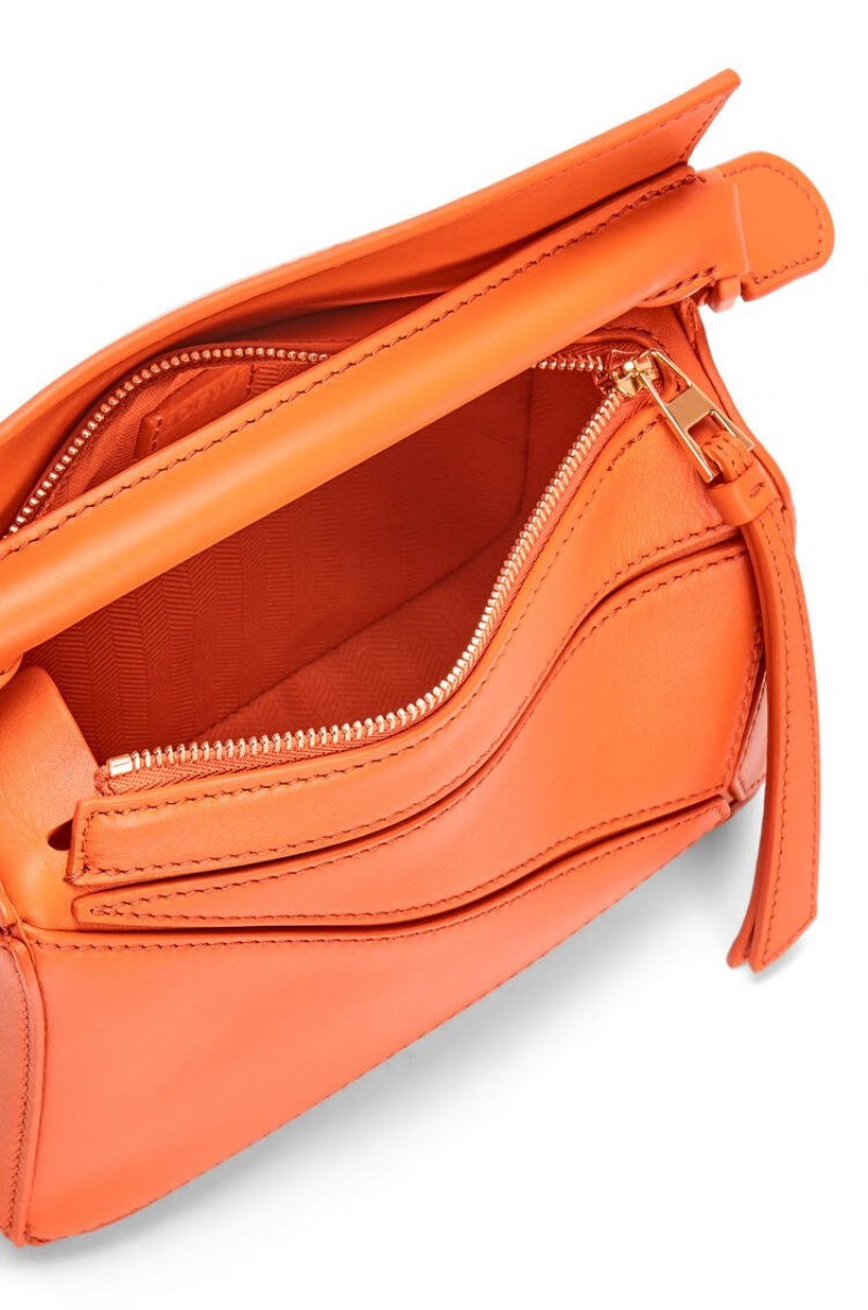 Bolsas Hombro Loewe Mini Puzzle bag in satin calfskin Mujer Naranjas | 583KJXBAF