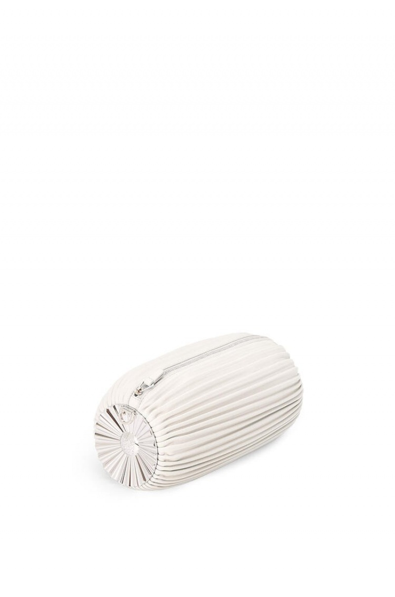 Bolso Pequeño Loewe Bracelet pouch in pleated nappa with solar metal panel Mujer Blancas | 618QLOYHC