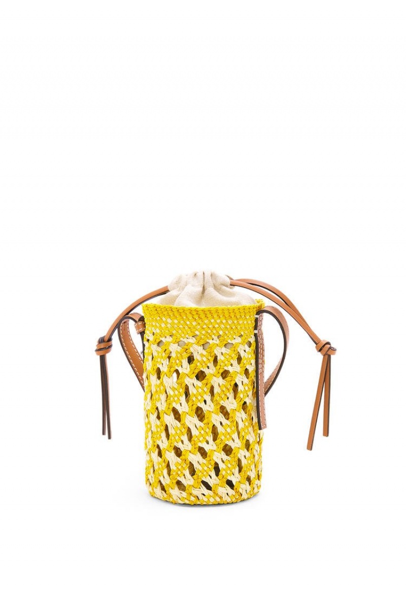 Bolso Pequeño Loewe Cylinder Pocket in iraca palm and calfskin Mujer Amarillo | 280VSZRAC