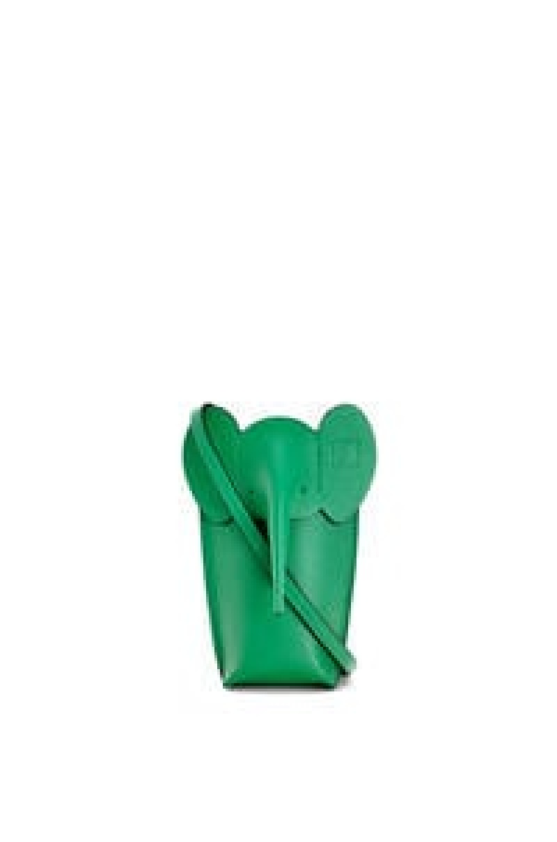 Bolso Pequeño Loewe Elephant Pocket in classic calfskin Hombre Verde | 965GTXOJM