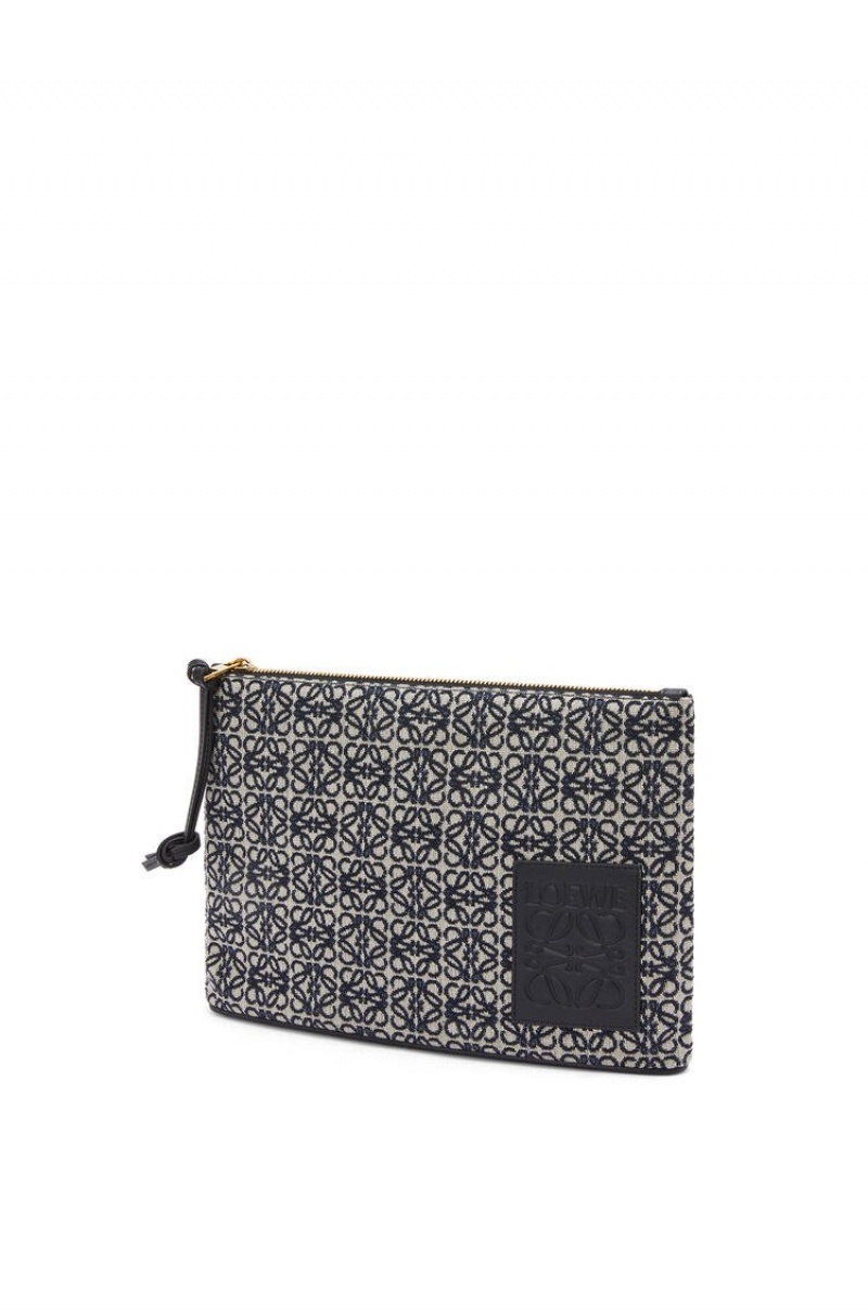 Bolso Pequeño Loewe Oblong pouch in Anagram jacquard and calfskin Hombre Azul Marino Negras | 821PVEQSB