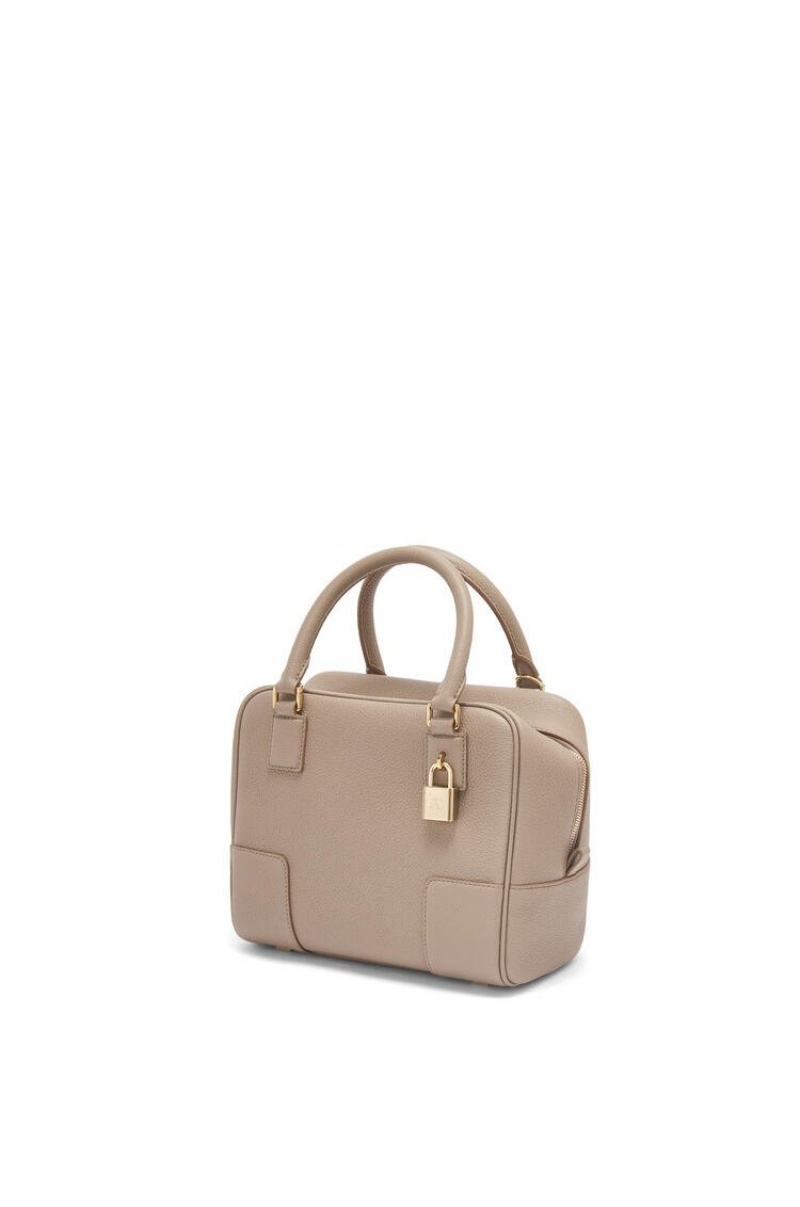 Bolso Tote Loewe Amazona 19 square bag in soft grained calfskin Mujer Sand | 356ECQRJD