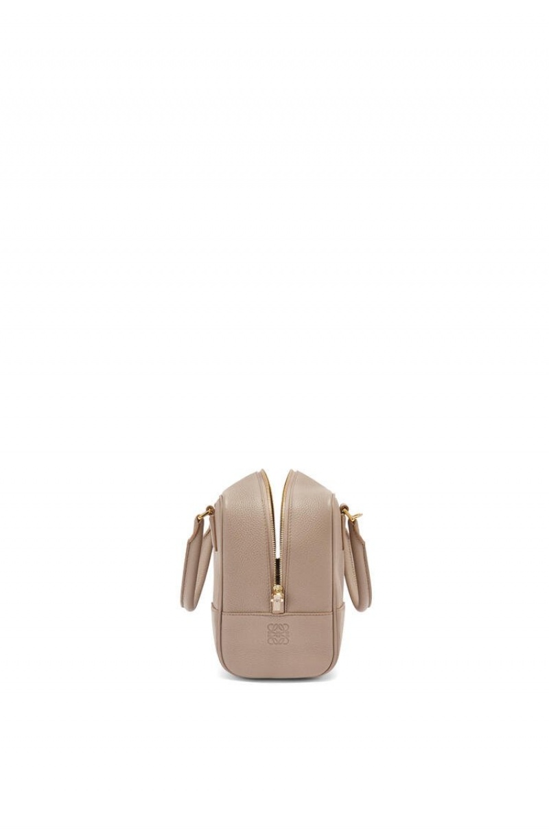 Bolso Tote Loewe Amazona 19 square bag in soft grained calfskin Mujer Sand | 356ECQRJD