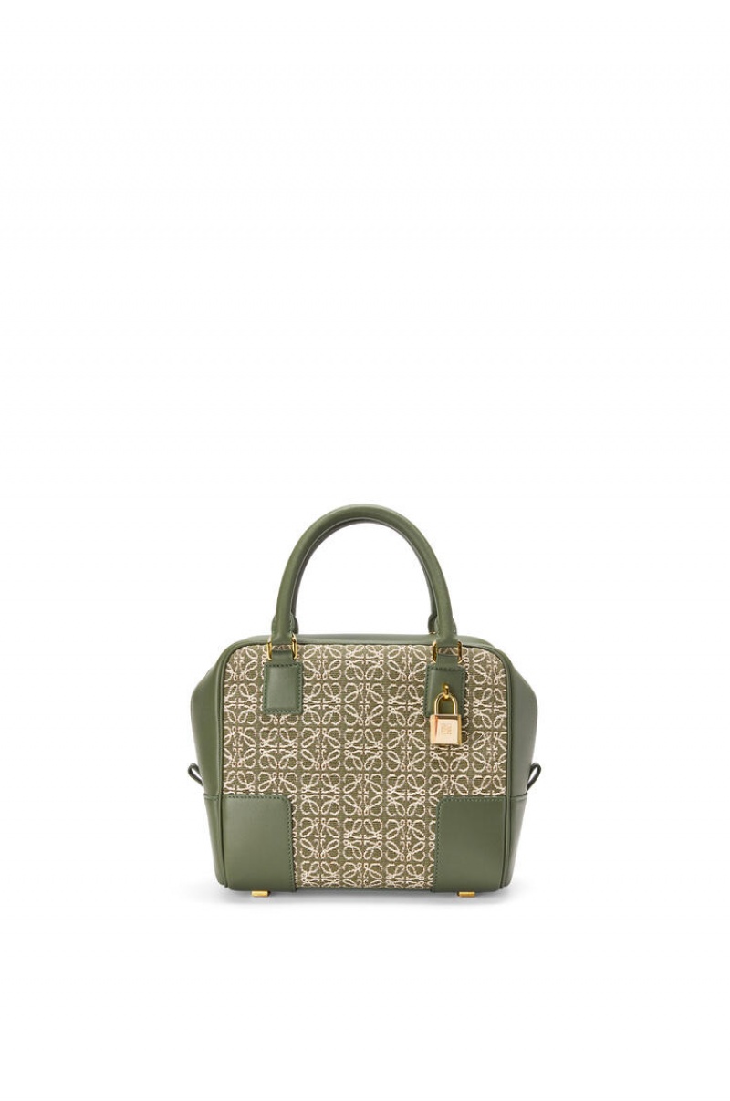 Bolso Tote Loewe Amazona 19 square bag in Anagram jacquard and calfskin Mujer Verde Verde | 817RTVCPM