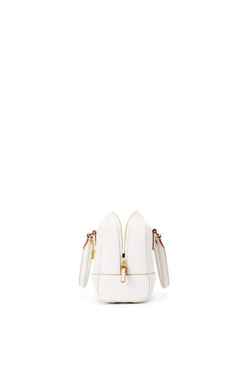 Bolso Tote Loewe Amazona 23 bag in soft grained calfskin Mujer Blancas | 185JXBUAR