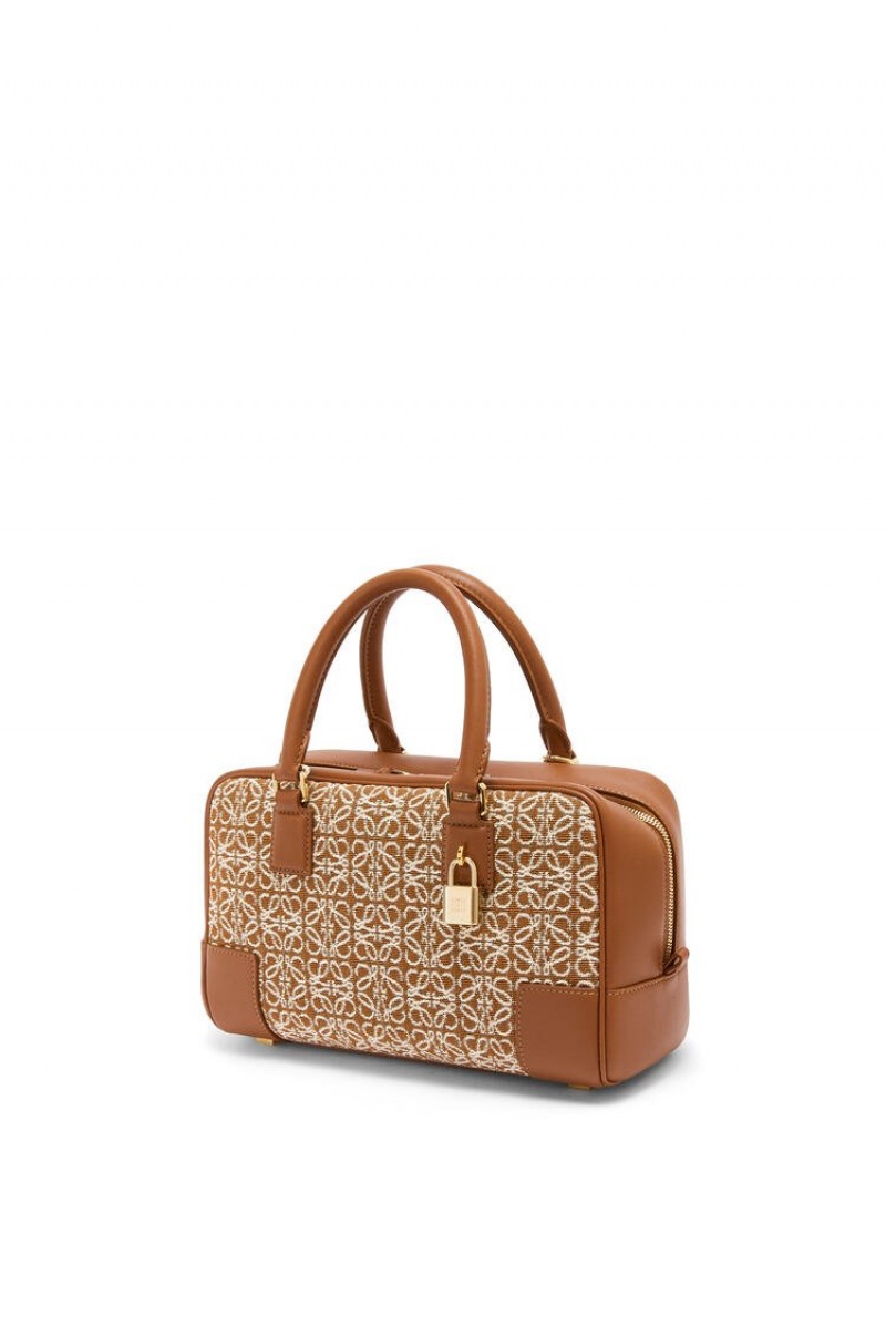 Bolso Tote Loewe Amazona 23 in Anagram jacquard and calfskin Mujer Tan / Pecan | 349RDEYTU