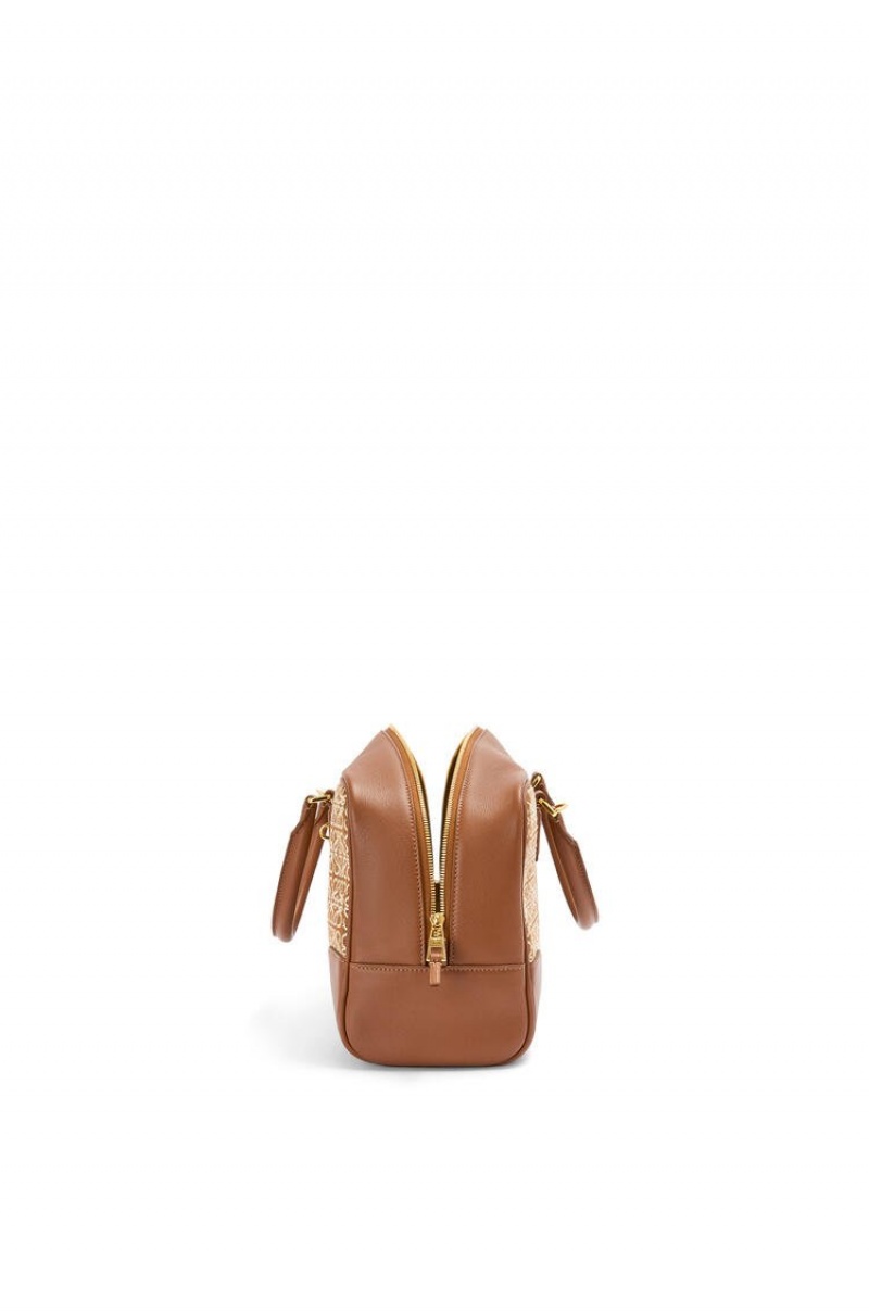 Bolso Tote Loewe Amazona 28 bag in Anagram jacquard and calfskin Mujer Tan / Pecan | 013DHTSEK