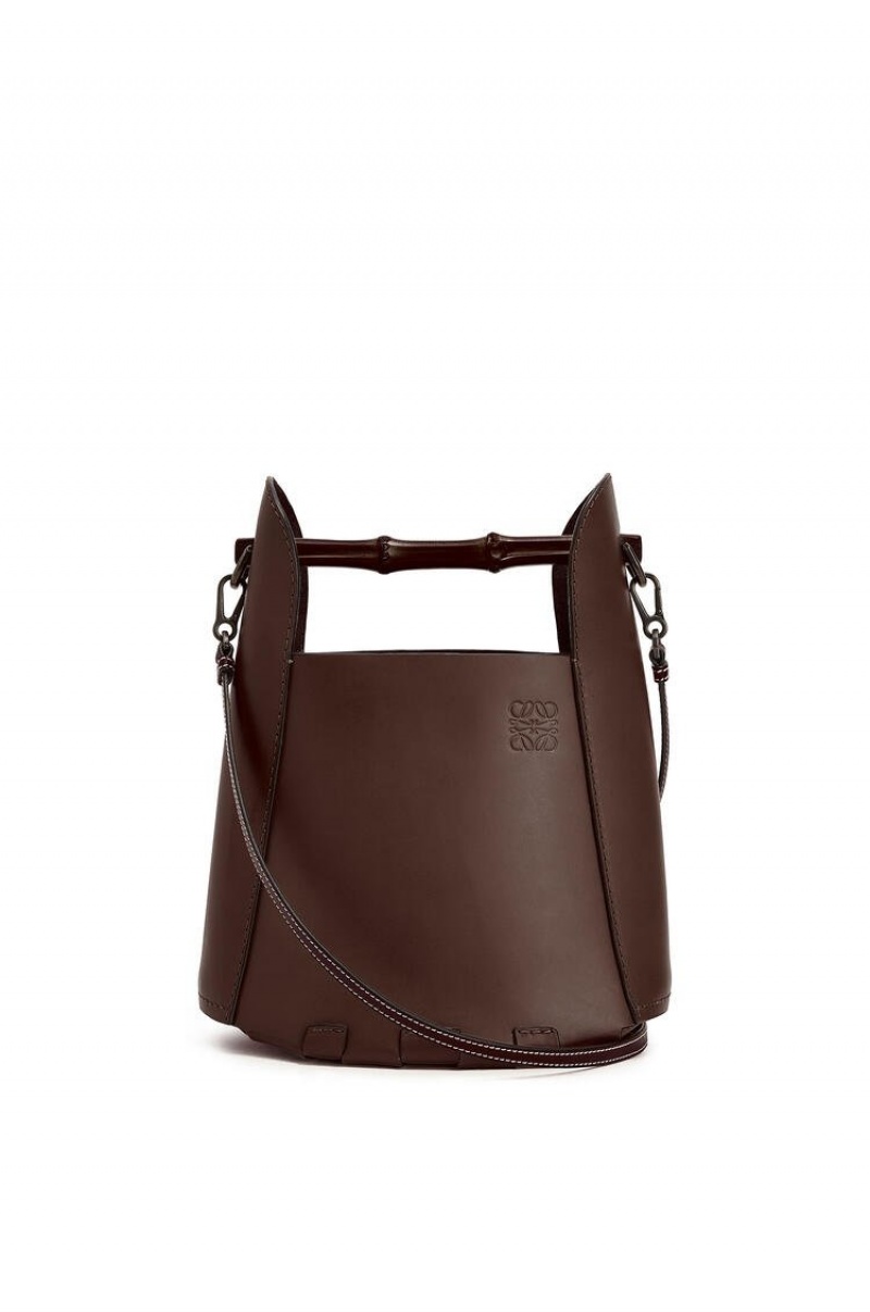 Bolso Tote Loewe Bamboo bucket bag in calfskin Mujer Chestnut | 874RZUQBY