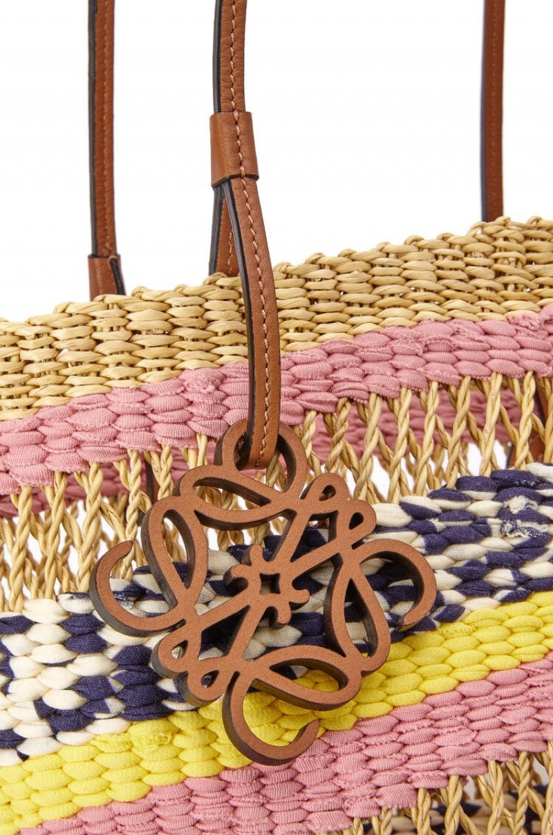 Bolso Tote Loewe Basket Tote in elephant grass and calfskin Mujer Rosas | 631AXCPSR