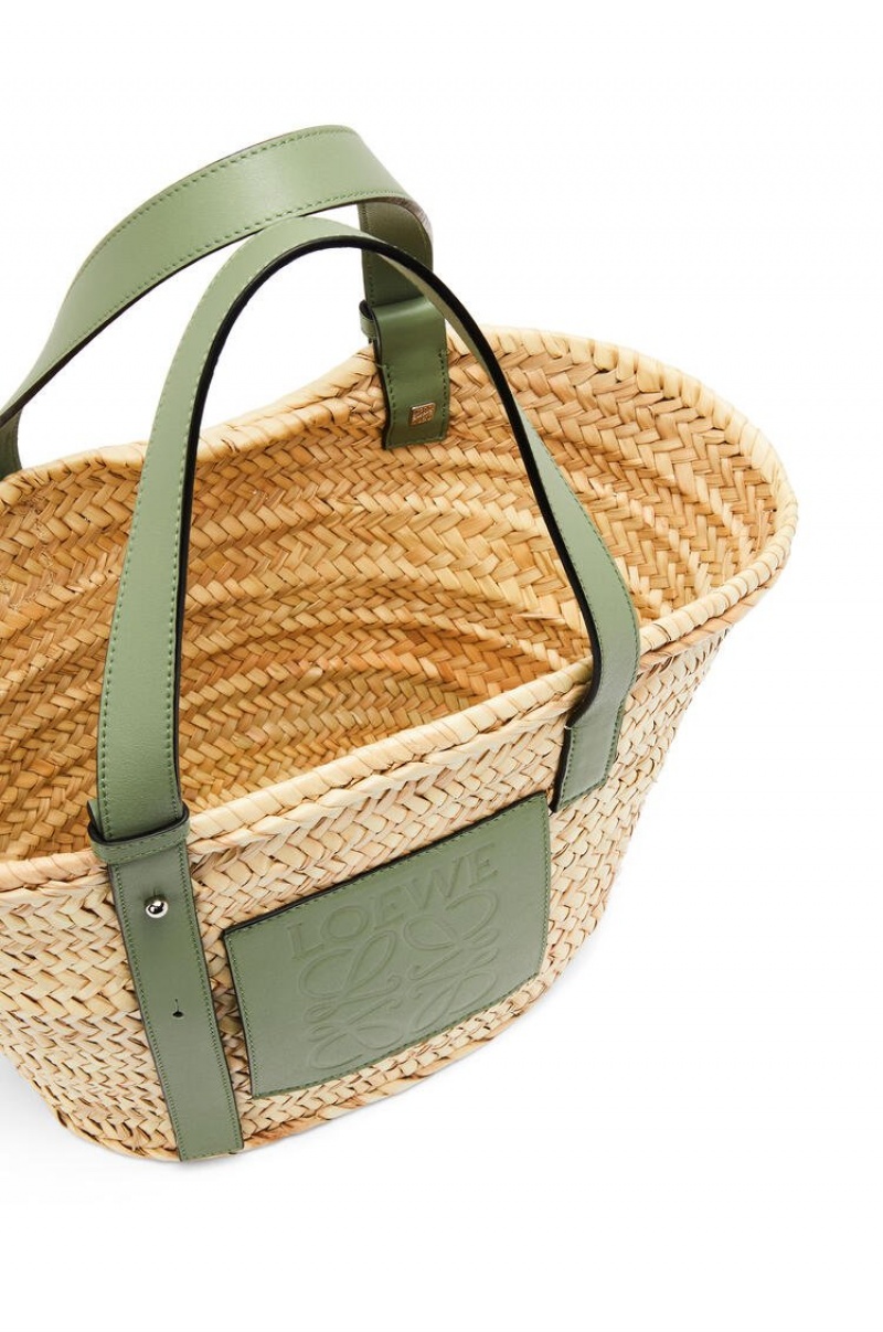 Bolso Tote Loewe Basket bag in palm leaf and calfskin Mujer Natural / Rosemary | 916GQMYJI