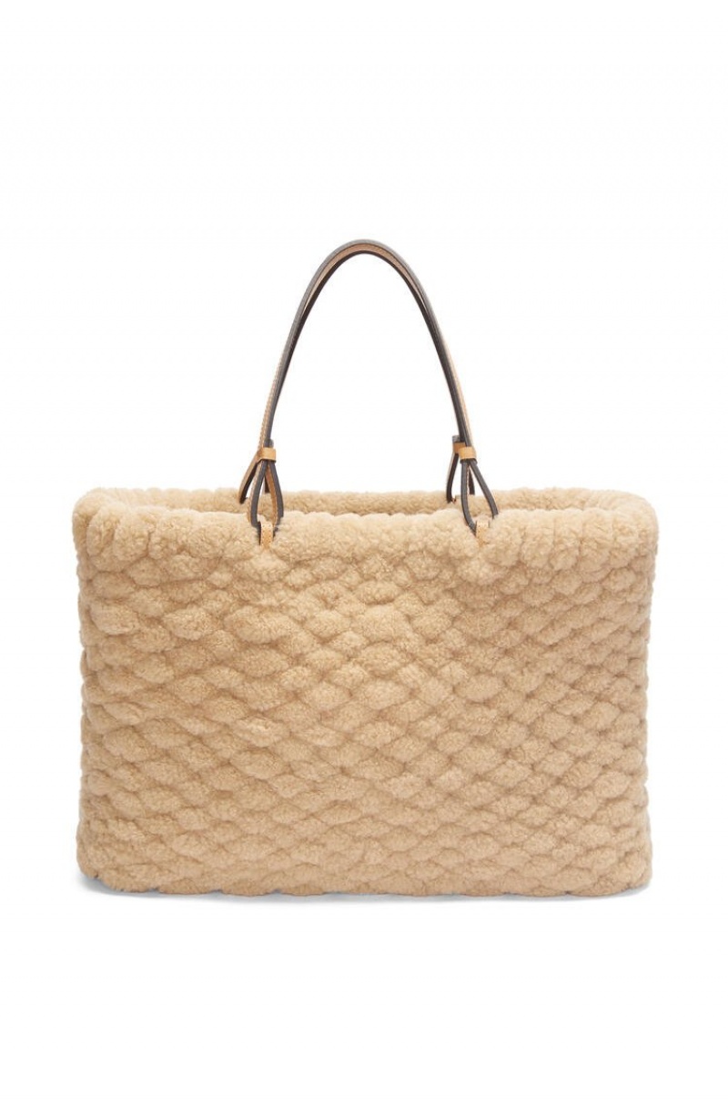 Bolso Tote Loewe Basket bag in shearling Mujer Camel | 806RITENY