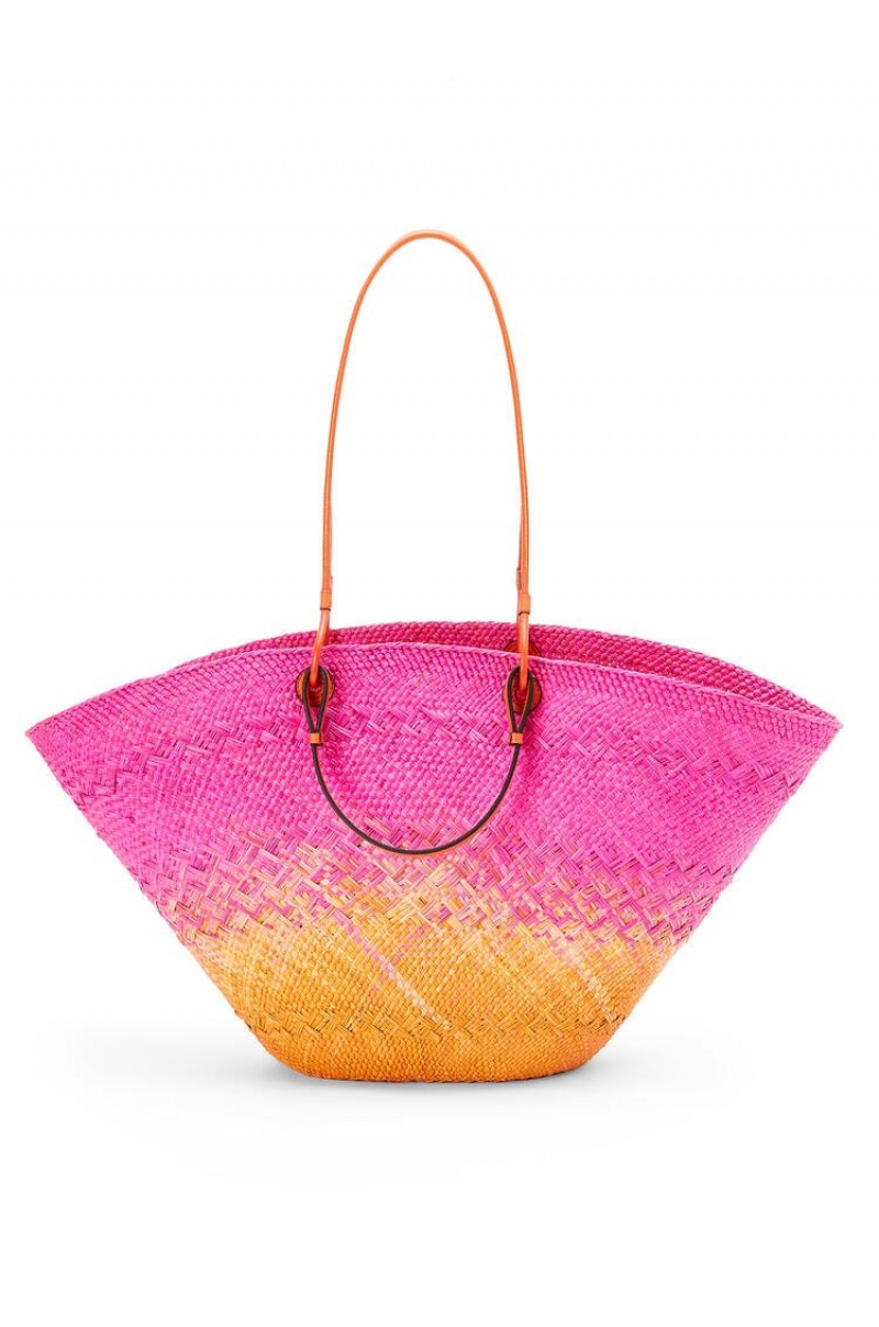 Bolso Tote Loewe Large Anagram Basket bag in iraca palm and calfskin Mujer Fucsia Naranjas | 290BMOSJP