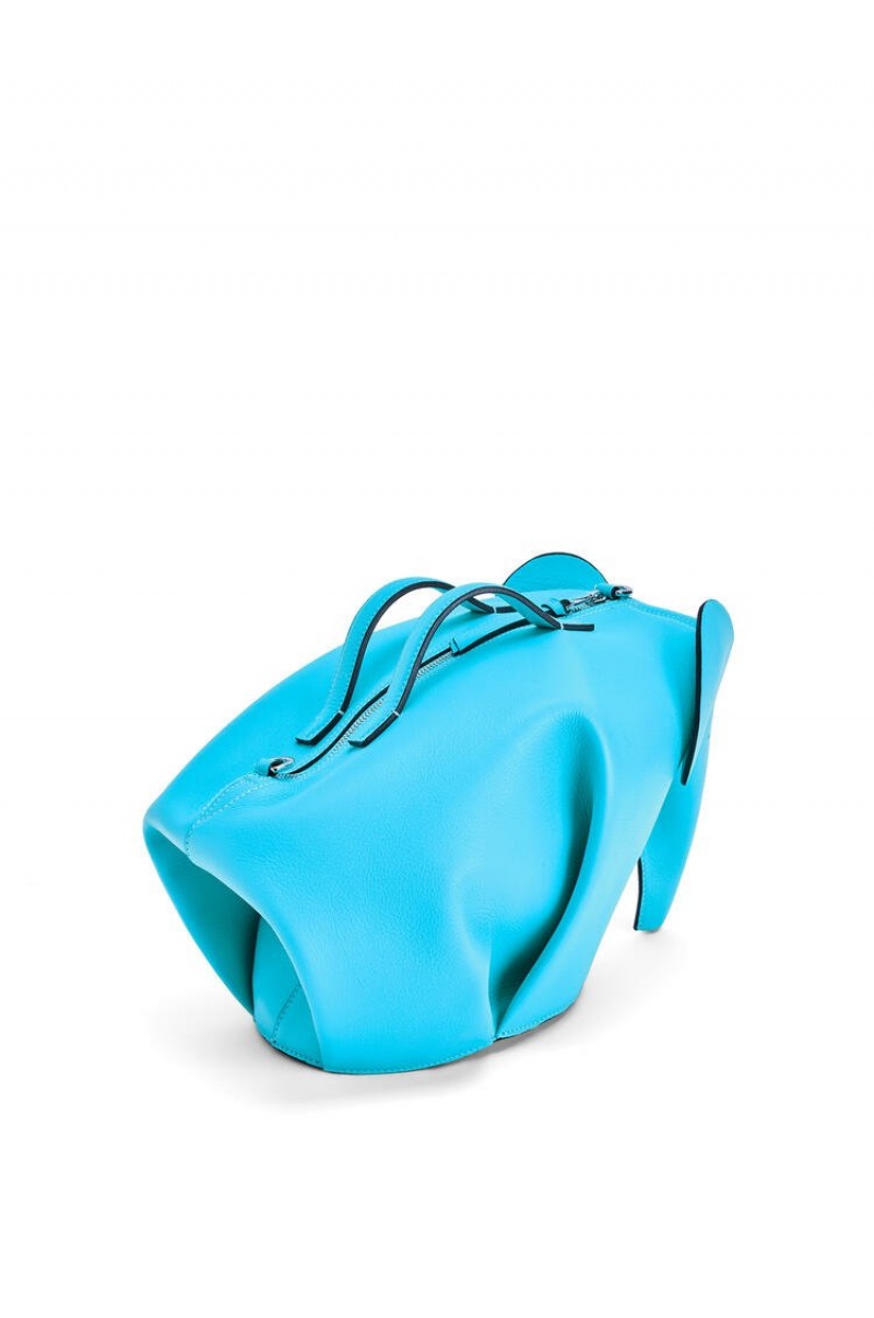 Bolso Tote Loewe Large Elephant bag in classic calfskin Hombre Cyan | 532ZMUEHX