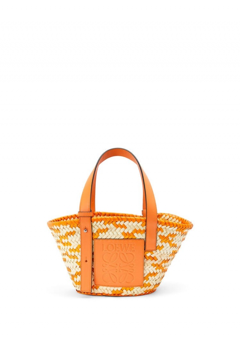 Bolso Tote Loewe Small Basket bag in palm leaf and calfskin Mujer Albaricoque | 456PXVFOC