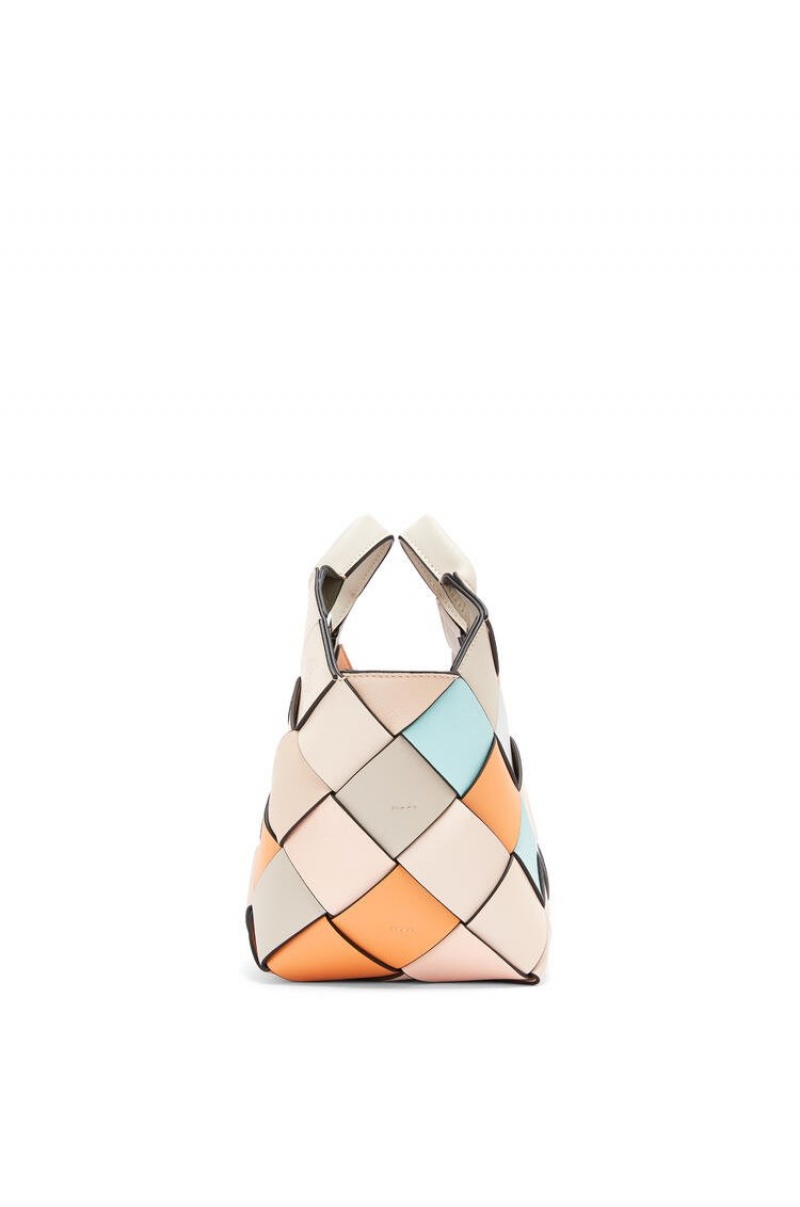 Bolso Tote Loewe Small Surplus Cuero Woven basket bag in calfskin Mujer Albaricoque Doradas | 019ZMJBHE