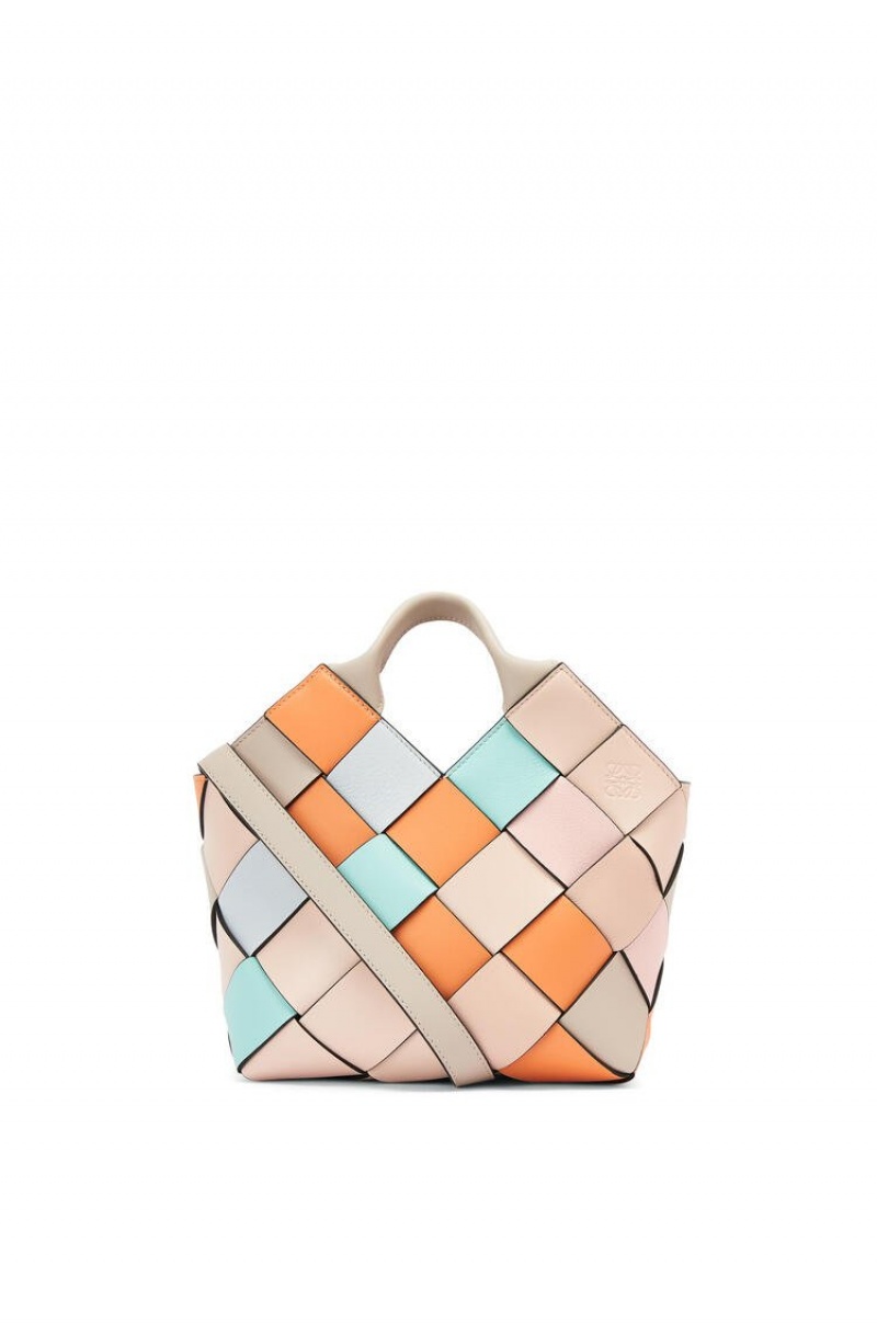 Bolso Tote Loewe Small Surplus Cuero Woven basket bag in calfskin Mujer Albaricoque Doradas | 019ZMJBHE