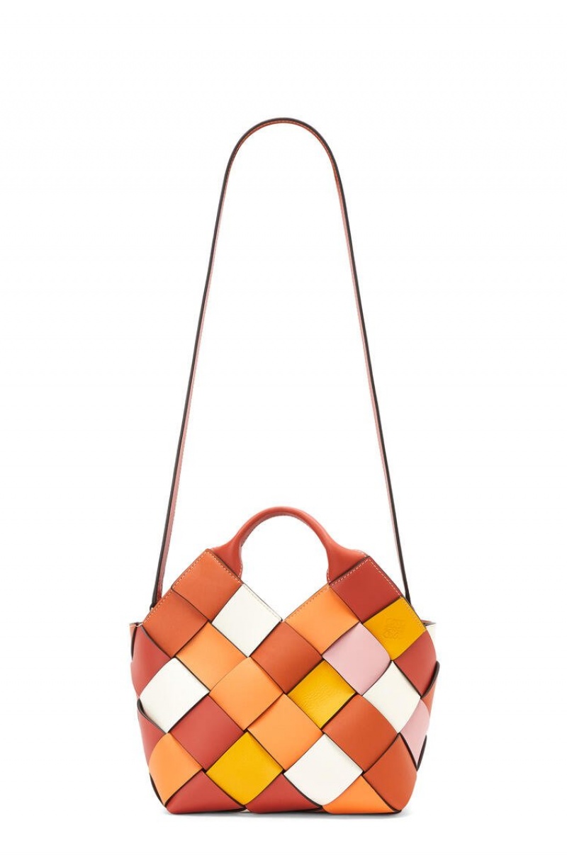 Bolso Tote Loewe Small Surplus Cuero Woven basket bag in calfskin Mujer Naranjas Naranjas | 206KXROJT