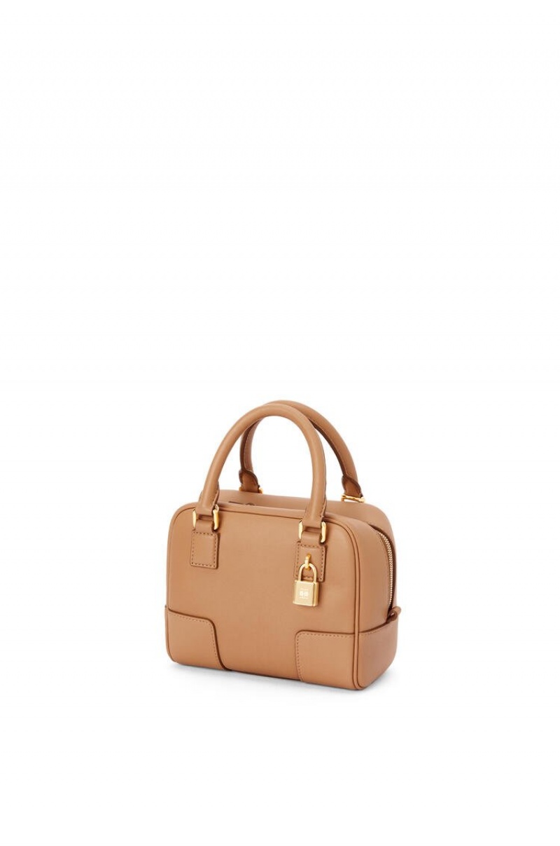 Bolsos Mini Loewe Amazona 16 Square bag in nappa calfskin Mujer Warm Desert | 659GLVMDZ