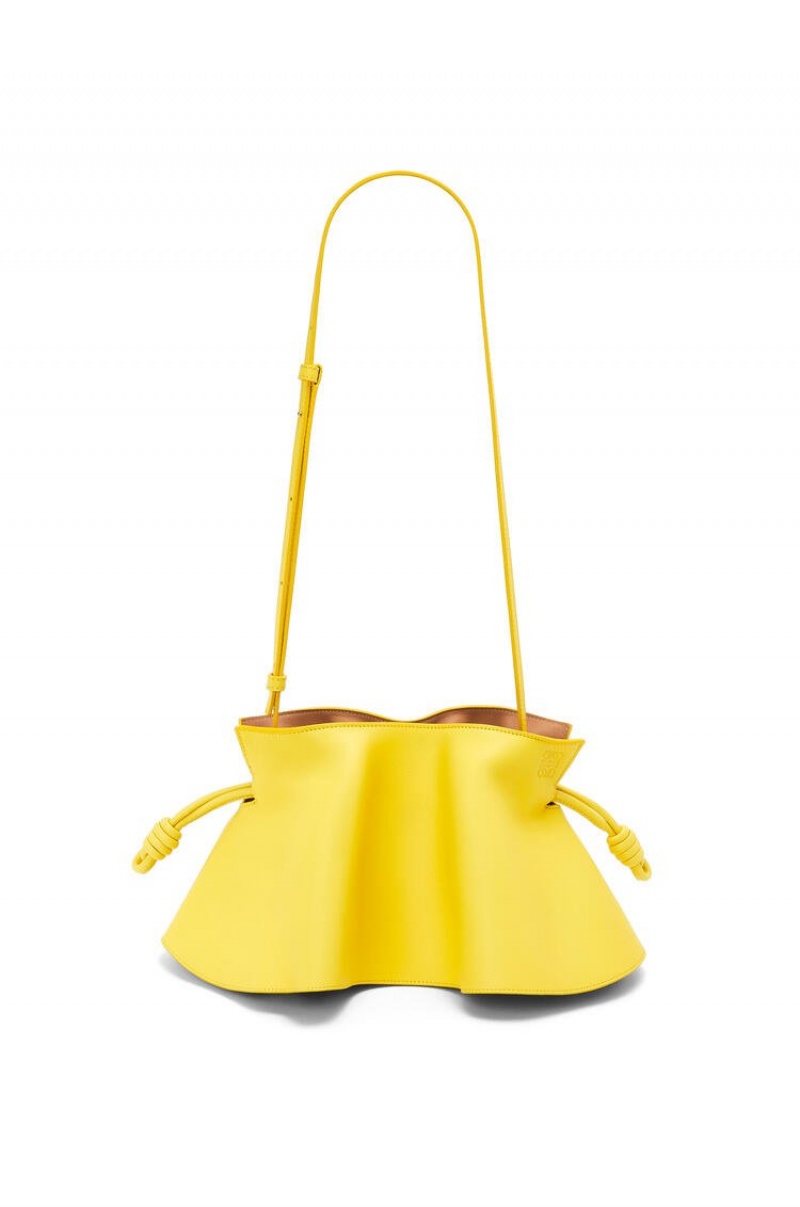 Bolsos Mini Loewe Mini Flamenco petal clutch in nappa calfskin Mujer Limón | 453UMYXRK