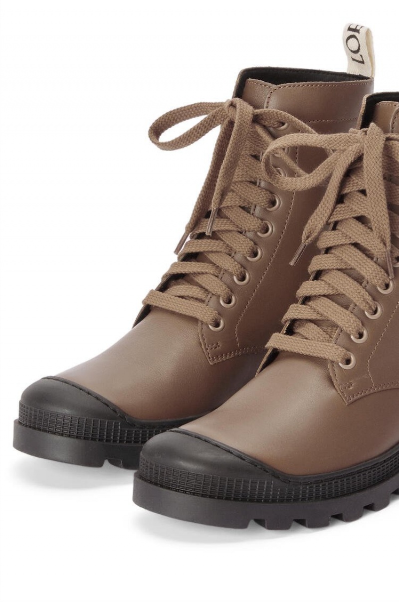 Boots & Ankle Boots Loewe Combat boot in calfskin Mujer Kaki Verde | 780KBDYJU