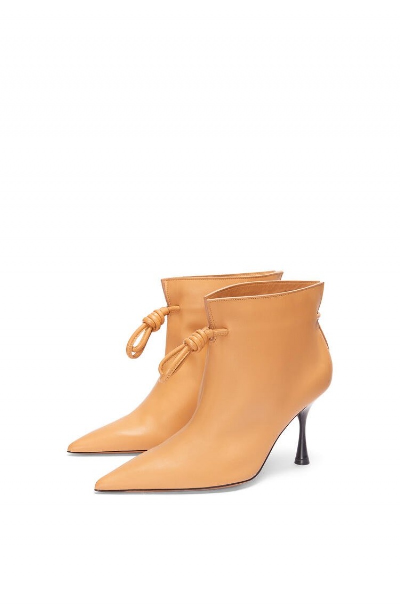 Boots & Ankle Boots Loewe Flamenco boot in calfskin Mujer Warm Desert | 196UCPEYF