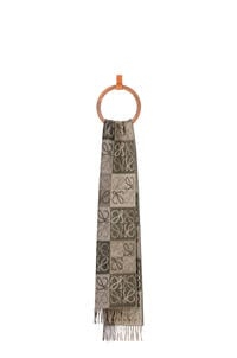 Bufandas Loewe Anagram scarf in wool and cashmere Mujer Blancas Beige | 731KENCOB