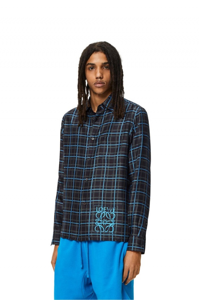 Camisas Loewe Anagram stamp check shirt in silk and cotton Hombre Gris Oscuro Azules | 802FIKAWS