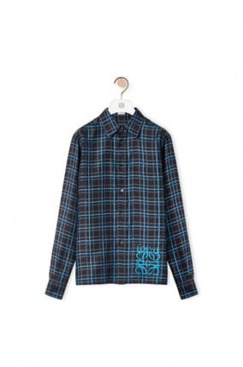 Camisas Loewe Anagram stamp check shirt in silk and cotton Hombre Gris Oscuro Azules | 802FIKAWS