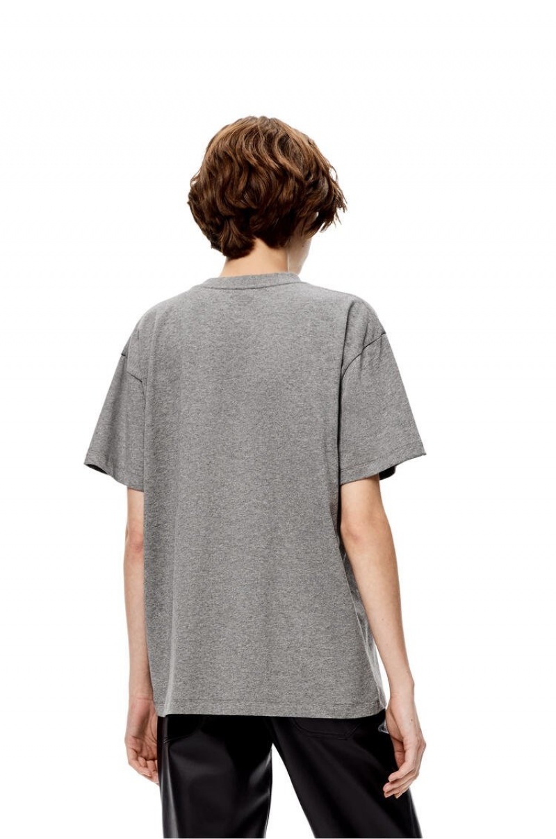 Camiseta Loewe Anagram T-shirt in cotton Mujer Gris | 832GSNTVC