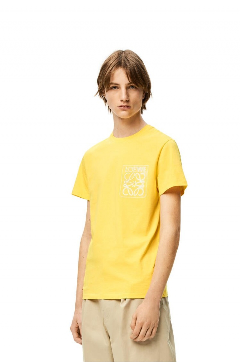 Camiseta Loewe Anagram fake pocket T-shirt in cotton Hombre Amarillo | 415FAUWMG