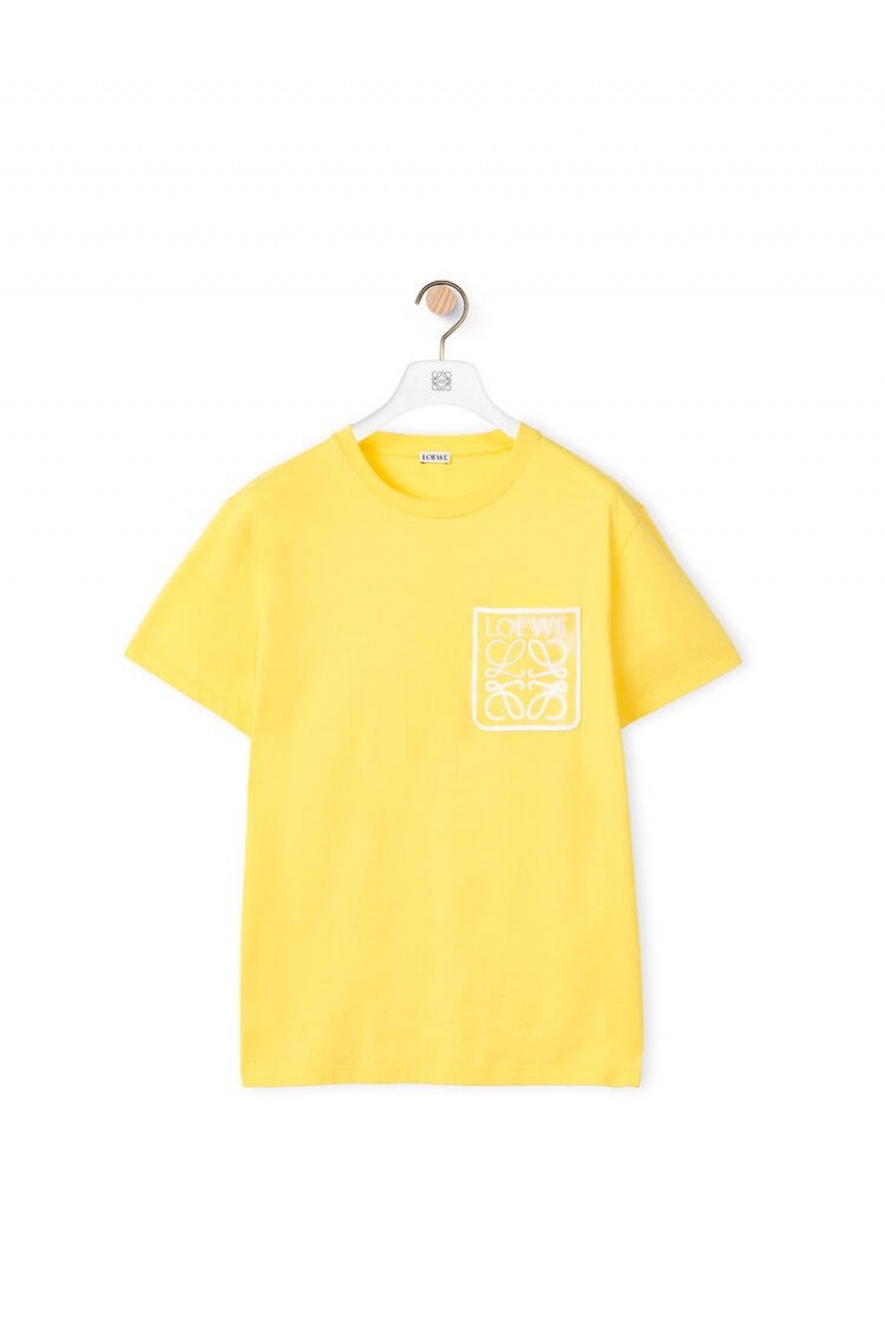 Camiseta Loewe Anagram fake pocket T-shirt in cotton Hombre Amarillo | 415FAUWMG